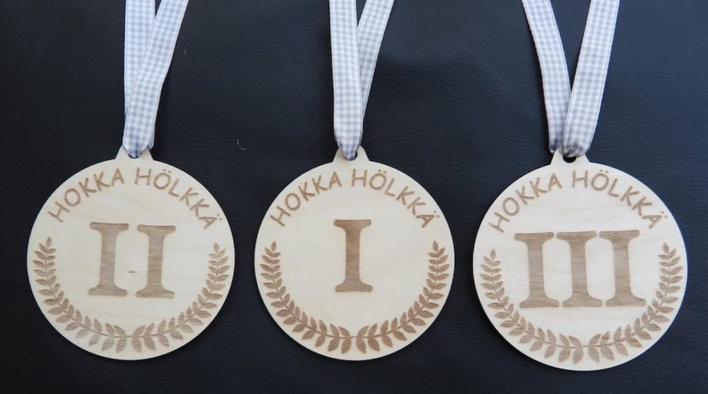 Hokka hölkkä 2026 mitalit